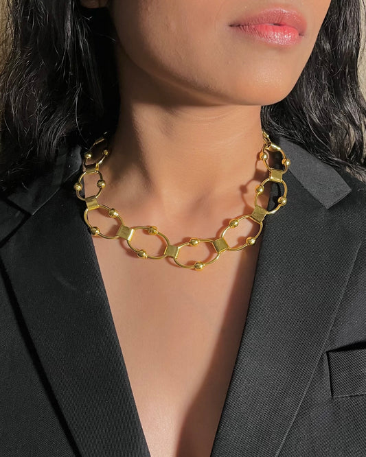 Helios Curve Necklace