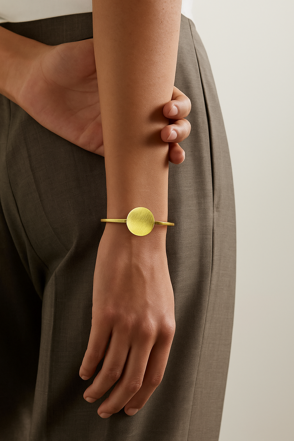 Aurum Dot Cuff