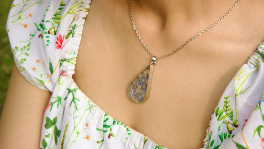 Forget-Me-Not Bloom Necklace