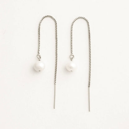 Classic pearl thread earring