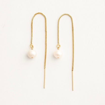 Classic pearl thread earring