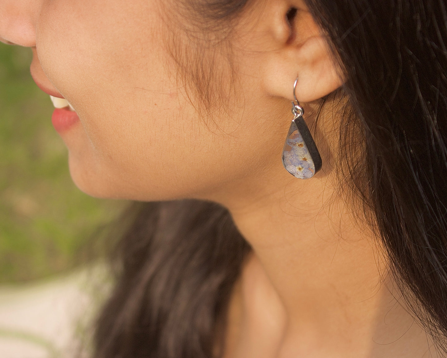 Forget me not earring-Ekanki Studio